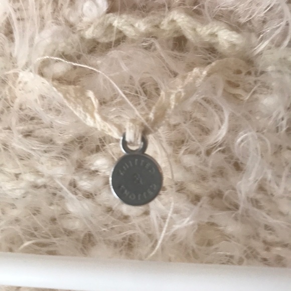 White crop sweater - Picture 4 of 4